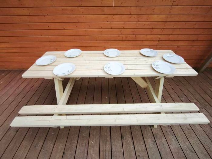 picnic bench table