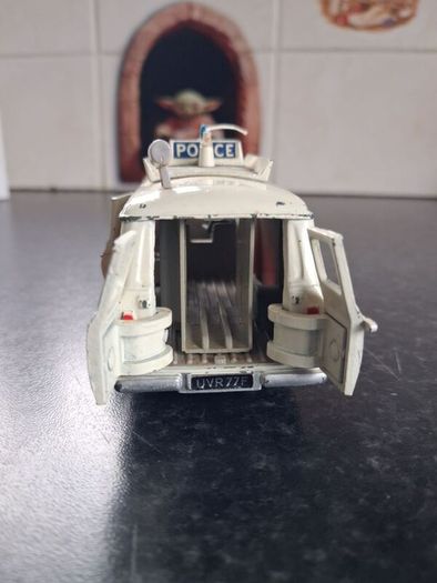 dinky toy