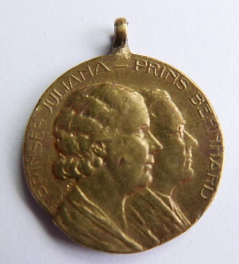 Netherlands 1937 Princess Juliana & Prince Bernhard Wedding Medal