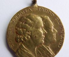 Netherlands 1937 Princess Juliana & Prince Bernhard Wedding Medal