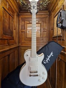 Epiphone Matt Heafy Snofall Les Paul Custom 2017