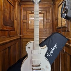 Epiphone Matt Heafy Snofall Les Paul Custom 2017