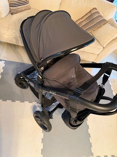 Egg 2 travel system black & cybex newborn car seat