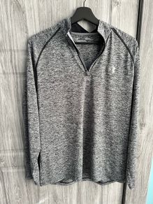 Under Armour Quarter Zip - Medium