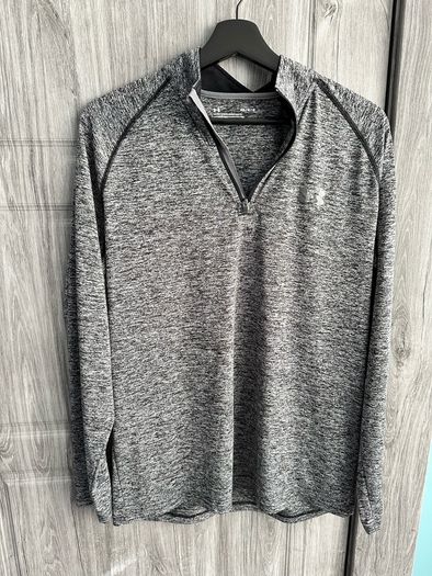 Under Armour Quarter Zip - Medium