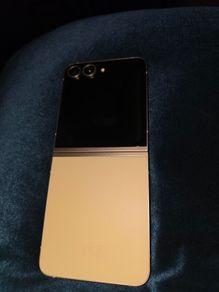 Samsung Galaxy flip 6