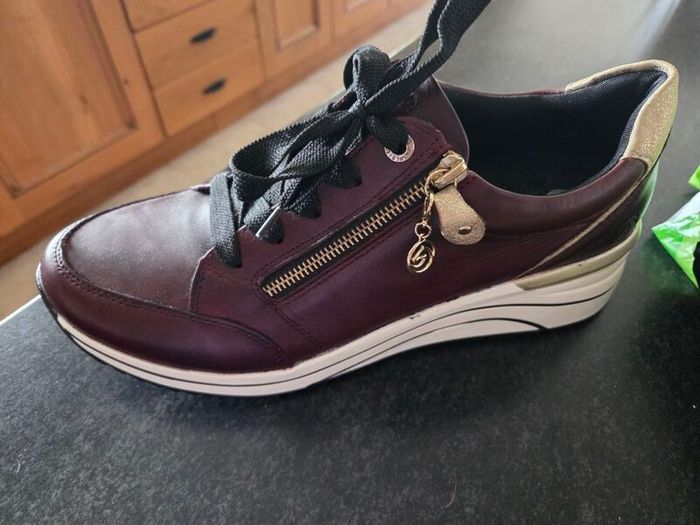 Remonte shoes size 43