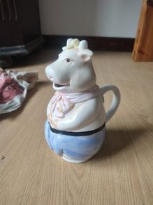 ceramic cow jug