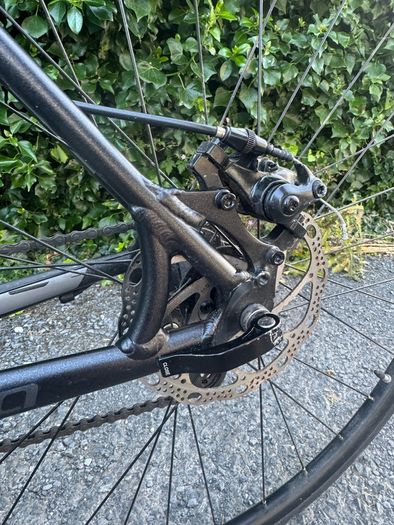 Carrera Zelos Bike
