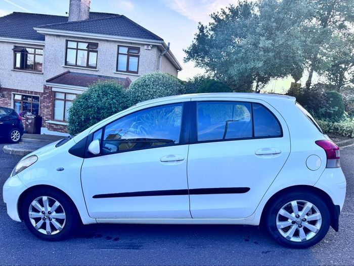 Toyota Yaris 2011