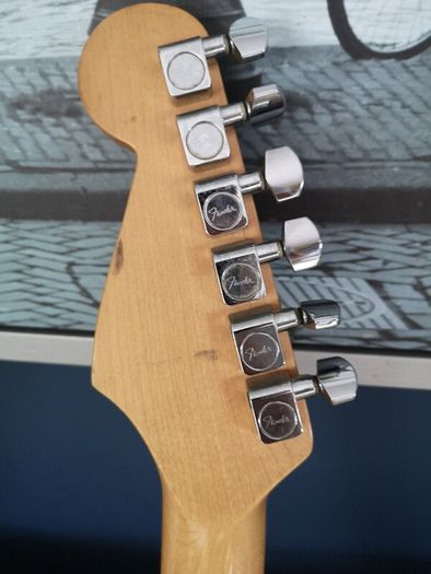 Fender Roland Ready Strat.