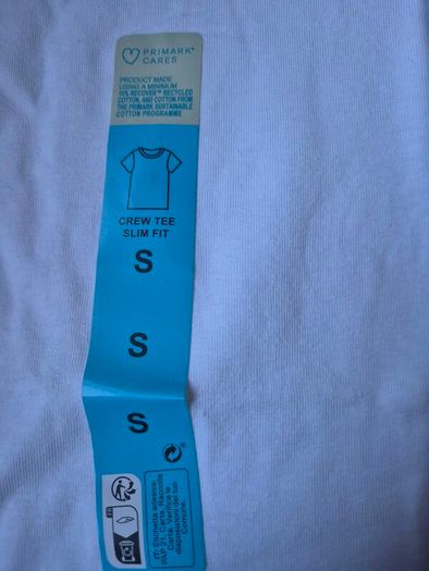 5 white tshirts