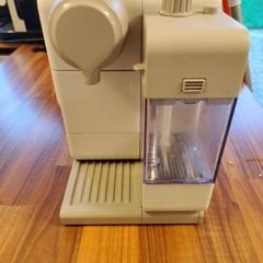 Nespresso machine DeLonghi