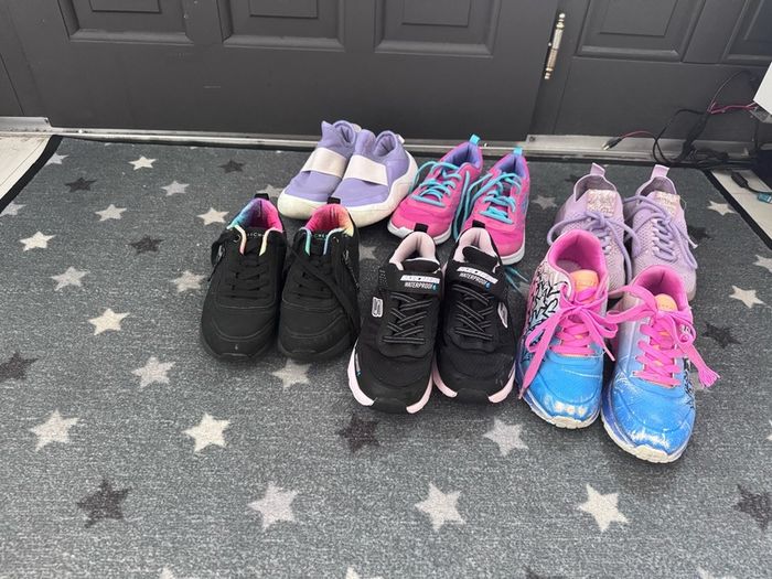 Girl's trainers size 1