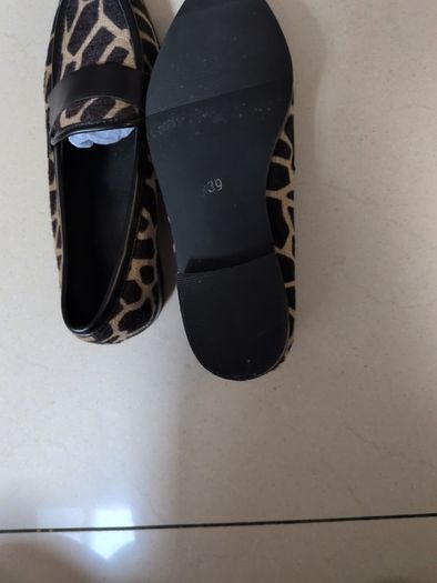 Slip- on Shoes In Animal An Print Pattern.  S.39-6.  New - No Tag.