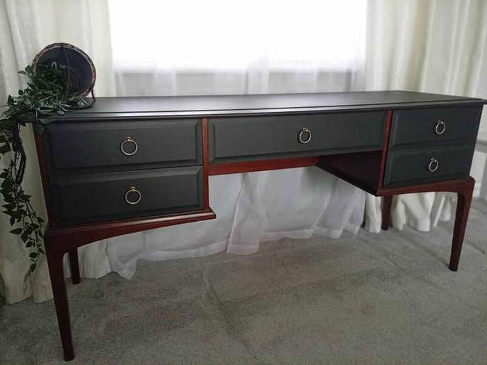Stag Mid Century Mahogany Dressing table/desk