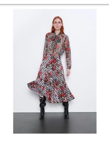 Pleated skirt