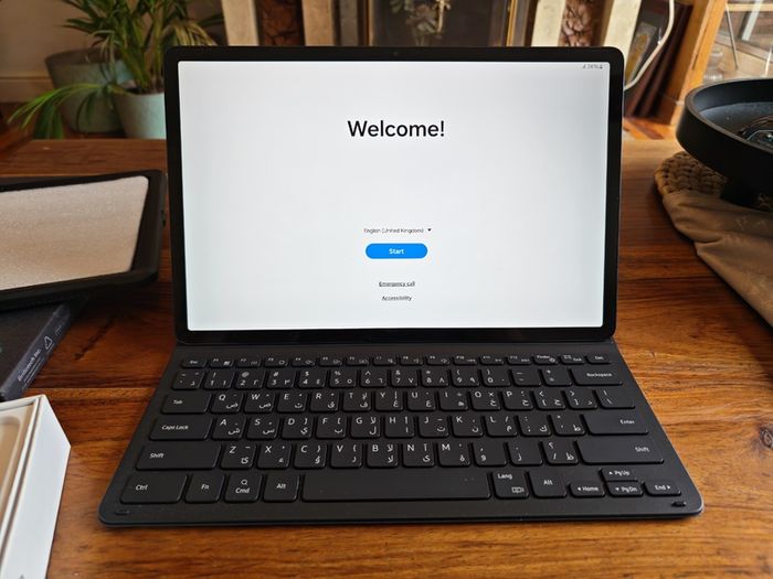Samsung Galaxy Tab S7 FE 5G + Keyboard