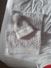 scarf an hat set