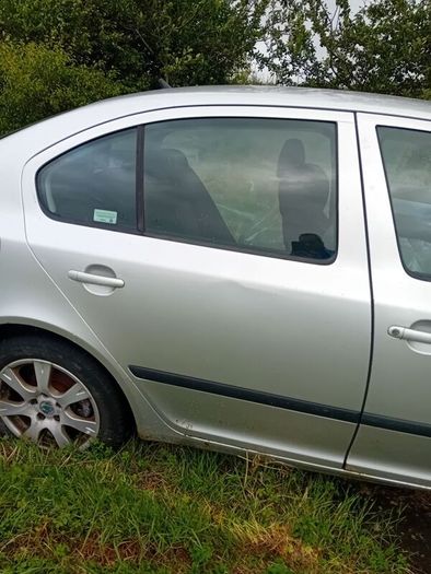 Breaking 2007 Skoda Octavia 2.0tdi for Parts