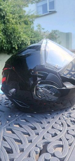 Motorcycle helmet