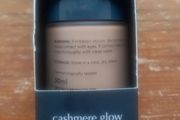 makeup lacura cashmere glow foundation
