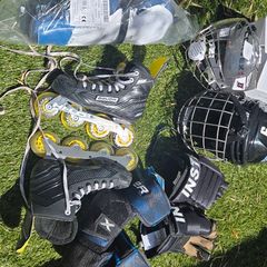Roller hockey gear