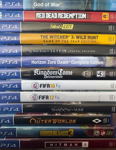 PlayStation 4 Slim 500GB Boxed Bundle + 13 Games & 2 Controllers
