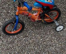 Paw Patrol Bike with helmet and stabilisers