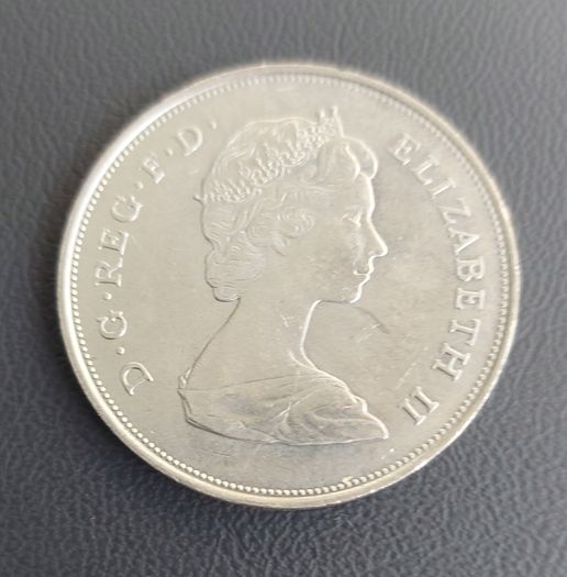 Queen and Philip 25th wedding anniversary Coin Free  postage