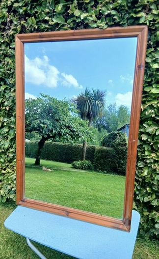 Mirror.