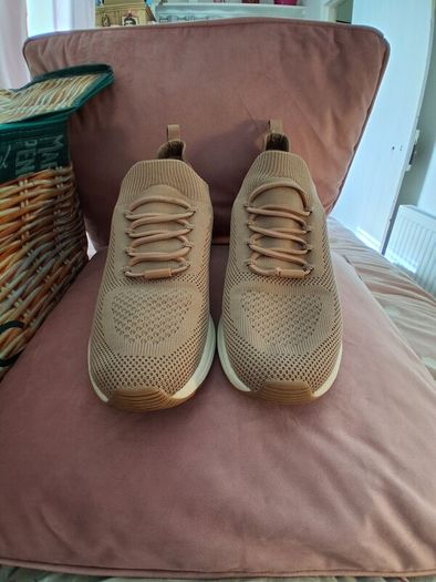 Brand new Skechers