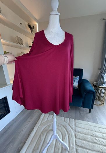 Ladies Long Sleeved Raspberry Pink Top from Basic Mat. Size UK 20-22 / EU 48-50