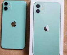 Iphone 11 128GB - Like New! 100% Original Battery - Mint Green