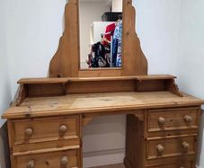 dressing table