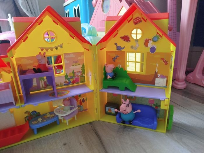 Peppa Pig House