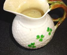 Beeleek jug