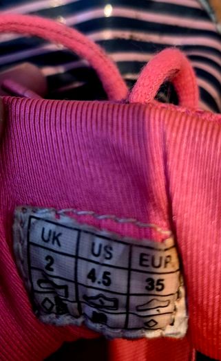 Hockey Shoes (UK 2)