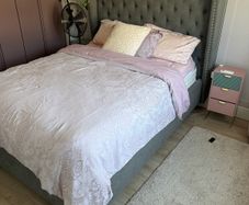 king size bed with mattress