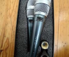 2 T.Bone MB-78Beta Condenser Microphones in 1 plastic case.