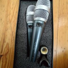 2 T.Bone MB-78Beta Condenser Microphones in 1 plastic case.