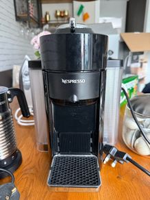 Nespresso Vertuo + Aeroccino 4 + Glass Pods Holder