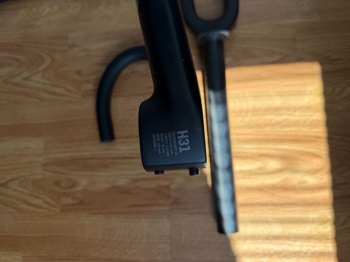 Carbon integrated bars and forks off canyon endurace