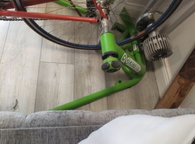 Turbo trainer e kinetic road machine