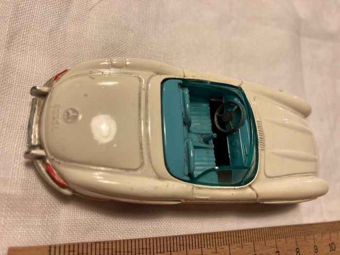 Corgi 303. Mercedes Benz 300SL. 1958/60. Excellent condition.
