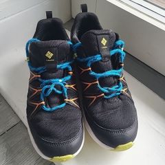 columbia youth peakfreak rush size 6. 39