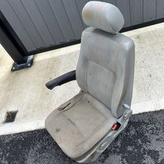 Transporter seat with base t5