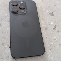 iPhone 15 Pro and magsafe case.
