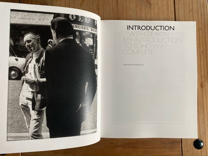 Under The Influence John Deakin, Photography and The Lure of Soho Robin Muir book