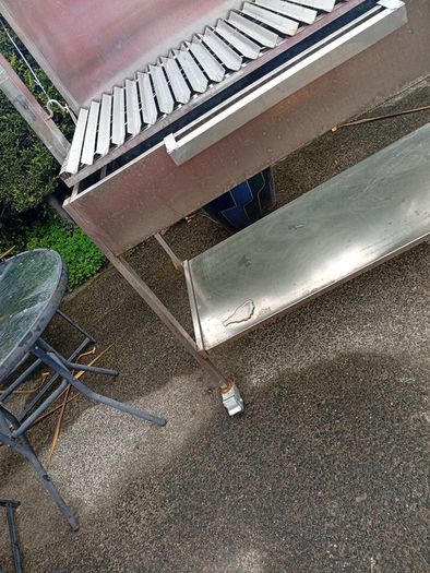 large catering barbeque Ideal for the summer can cook a lot of food at the same time
